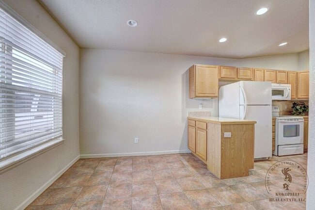 Building Photo - 295 Westwater Cir