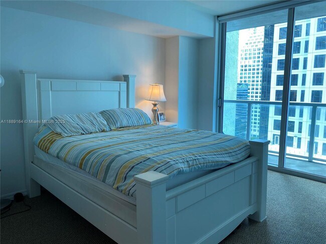 Building Photo - 500 Brickell Ave