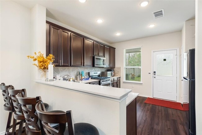 Building Photo - 4506 Champions Landing Dr