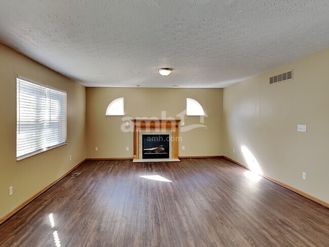 Building Photo - 55 Saddle Creek Ln