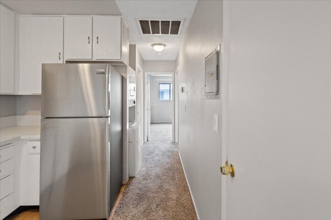 Building Photo - Status: Owner Accepted Application