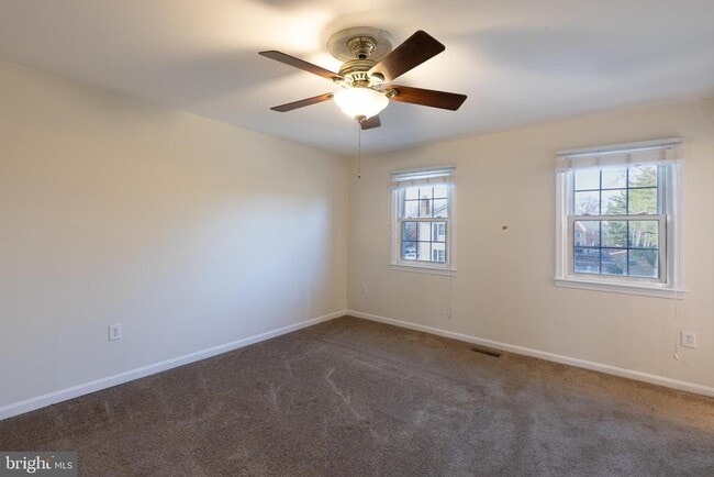 Building Photo - 8132 Sleepy View Ln