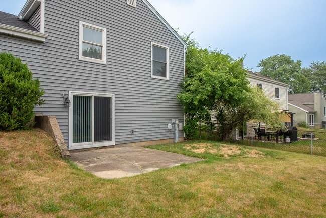 Building Photo - 128 Sherman St
