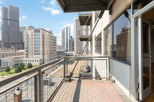 Building Photo - 2020 Arapahoe St