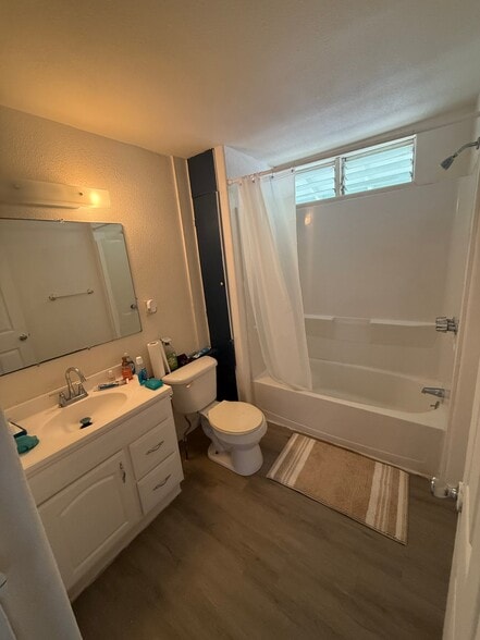 Building Photo - 87-118-118 Alapaki St