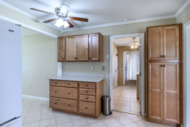 Building Photo - ANNUAL RENTAL- CENTRAL LOCATION