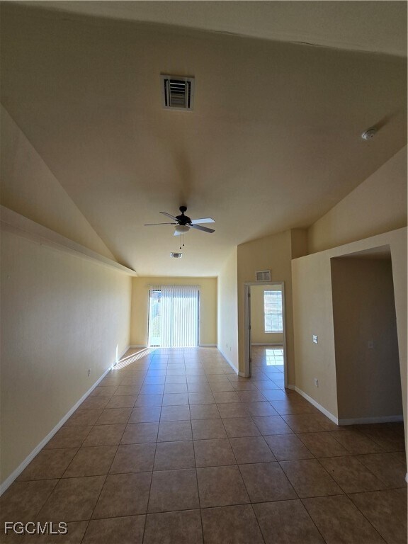 Building Photo - 138 SE 12th St