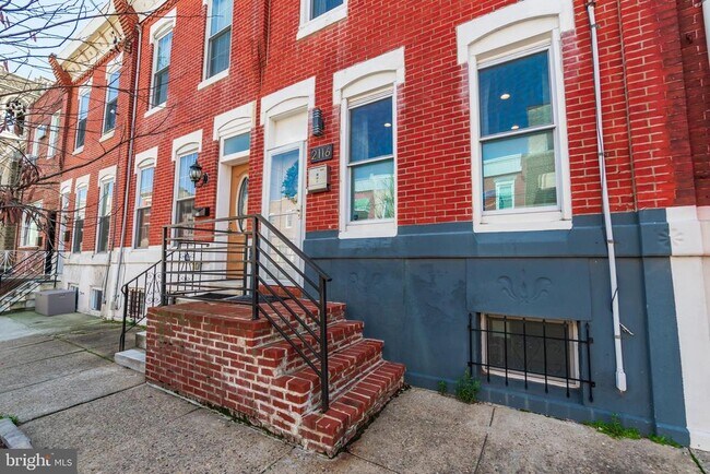 Building Photo - 2116 Tasker St