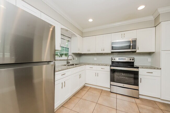 Building Photo - 4808 Reginald Rd