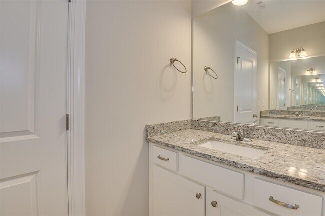 Building Photo - 1015 Sluice Gate Dr