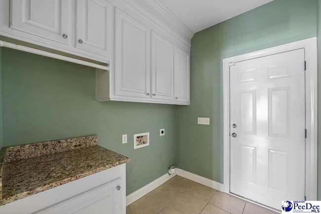 Building Photo - 1365 Millbank Dr