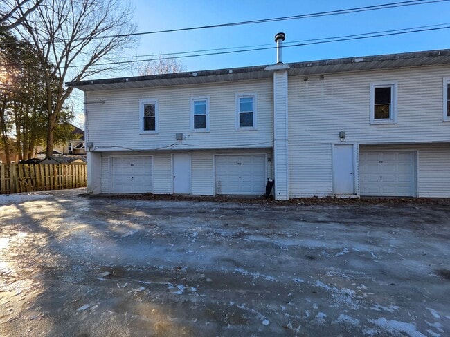 Building Photo - 414-416 S Andrews St