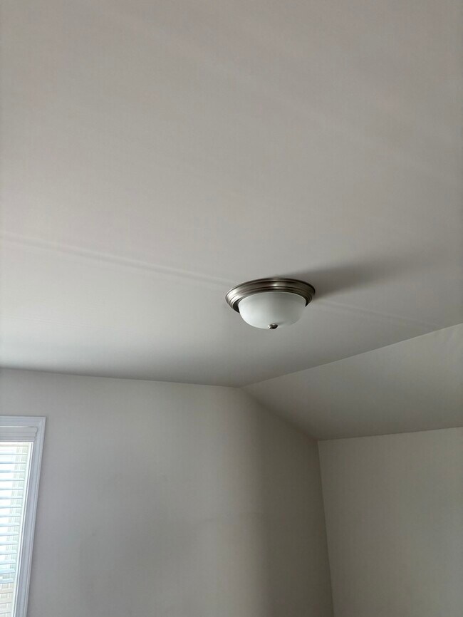 Building Photo - 28 Harvest Moon Dr