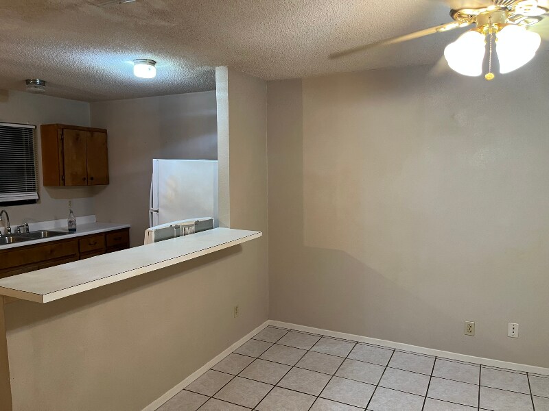 Building Photo - 1005 Commerce St