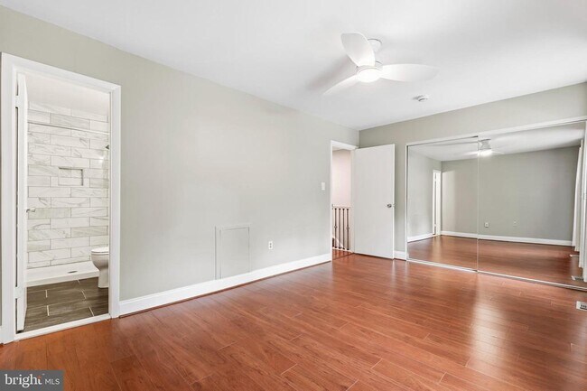 Building Photo - 6410 Blarney Stone Ct