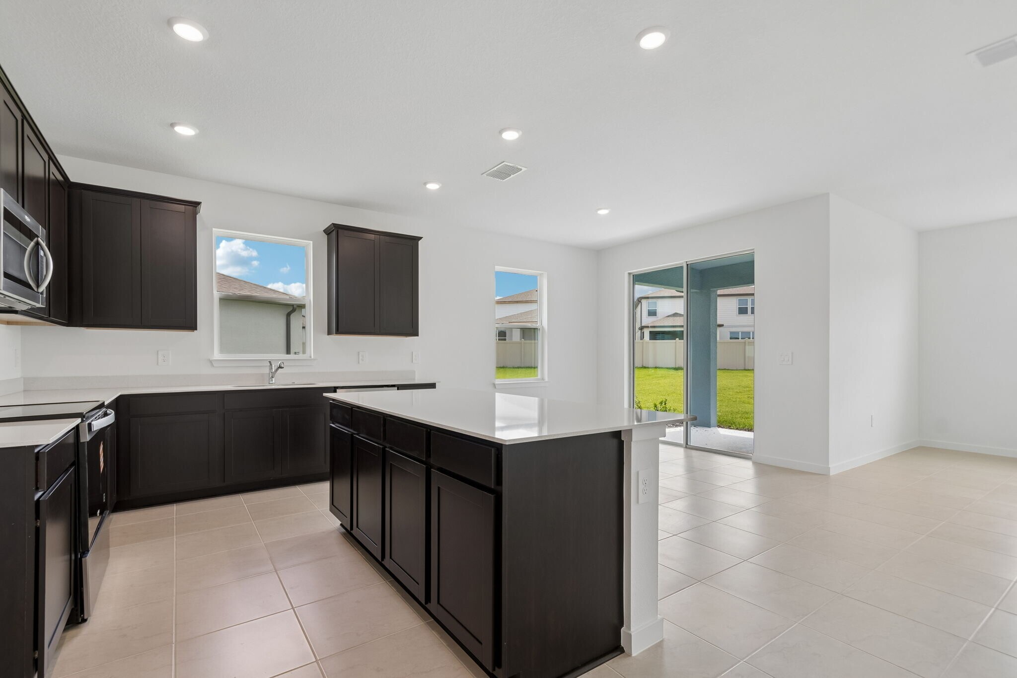Building Photo - 11243 Sycamore Glen Loop