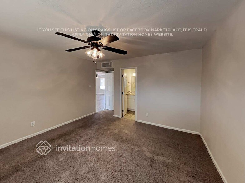 Building Photo - 505 E Hermosa Dr