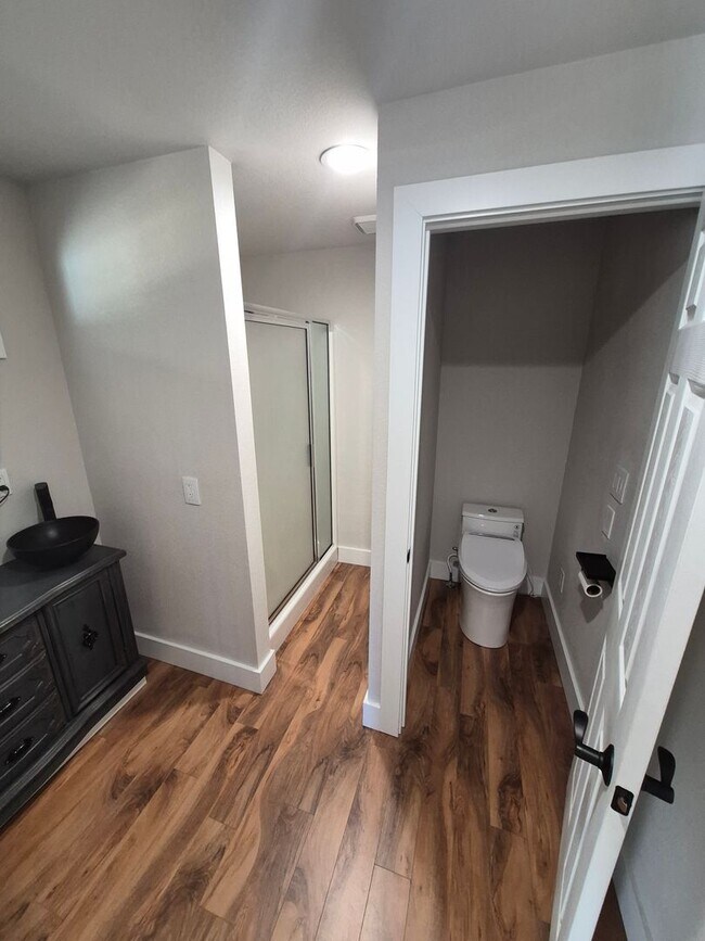 Building Photo - 3BR/2BA Retreat in Tollgate development - Sisters