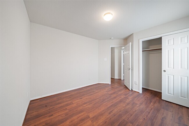 Building Photo - 19011 Taverns Corner Ct