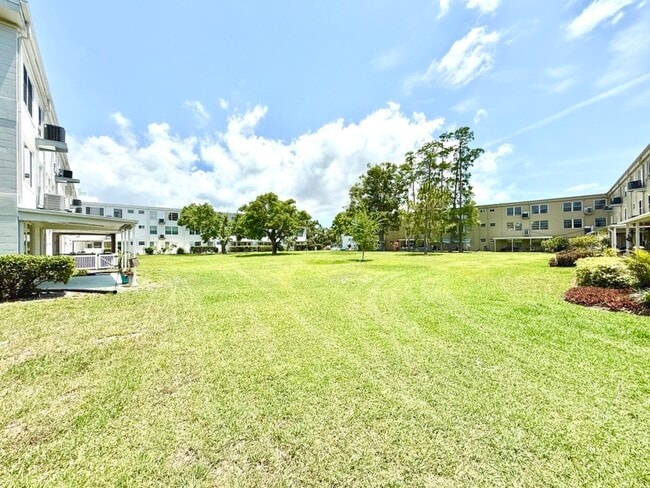 Building Photo - 2455 Finlandia Ln