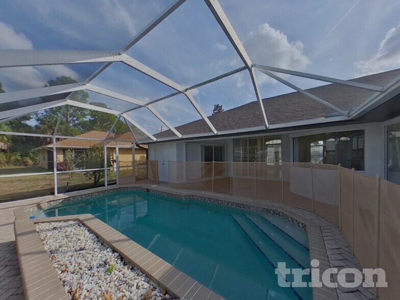 Building Photo - 4090 W Price Blvd