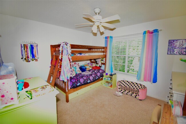 Building Photo - 10403 Village Lake Dr