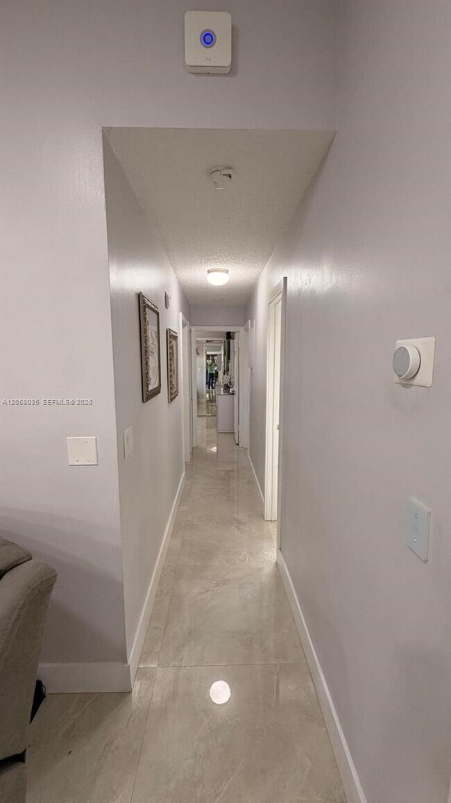Building Photo - 15363 SW 77th Ln