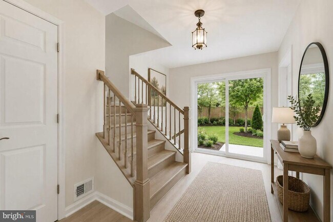 Building Photo - 7107 Sontag Way