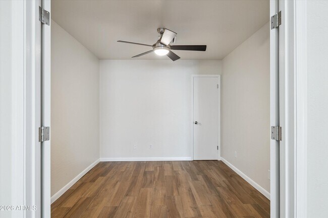 Building Photo - 15020 N 40th St