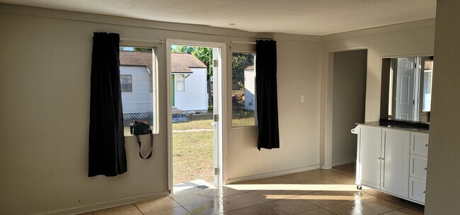 Building Photo - 3257 57th Ave N