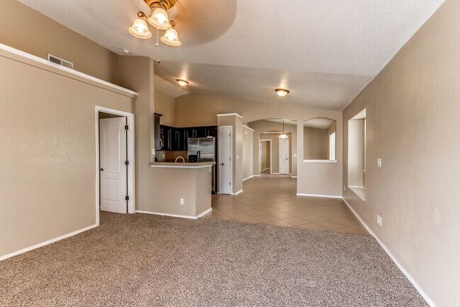 Building Photo - Refreshing 3 Bedroom Property with REFRIGERATED AIR 20 minute drive to Fort Bliss