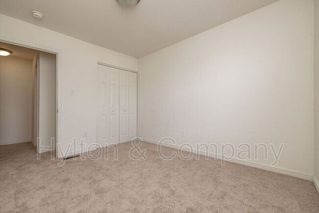 Building Photo - 3516 E Richmond Rd