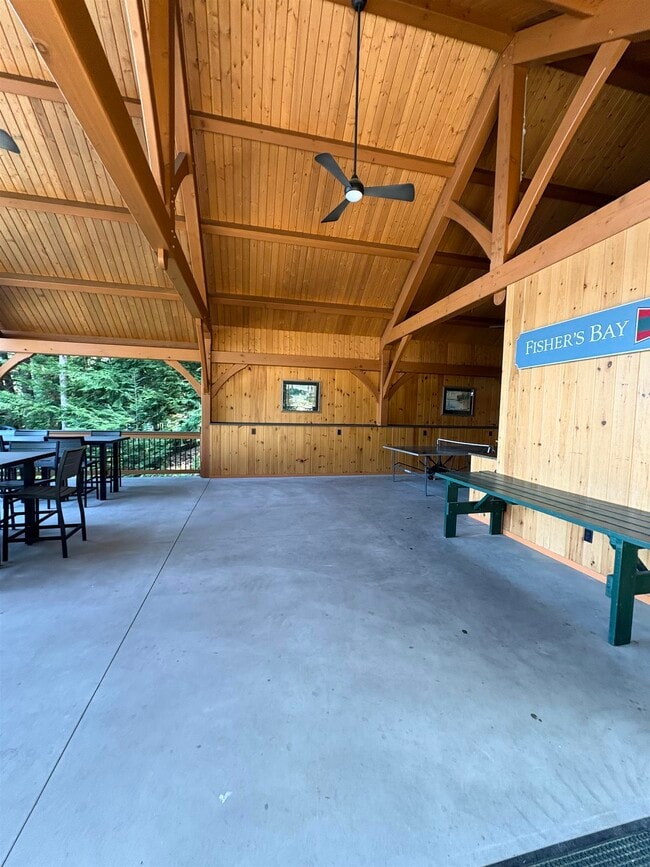 Building Photo - 121 Upper Bay Rd