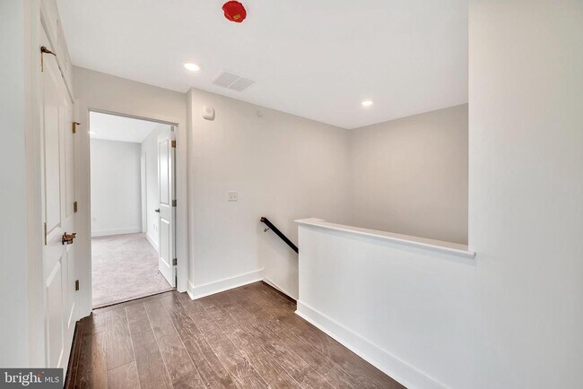 Building Photo - 125 LEWIS FISHER Dr