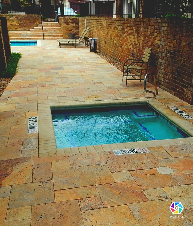 Building Photo - 18040 Midway Rd