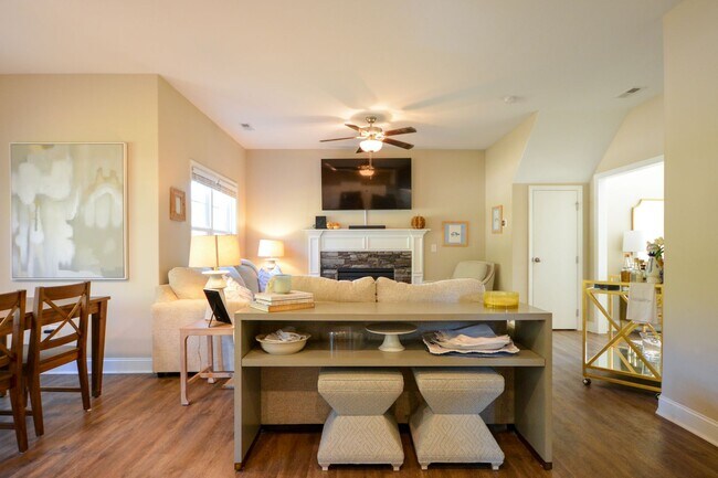 Building Photo - Beautiful 3 Bedroom Home in Everett's Creek Community