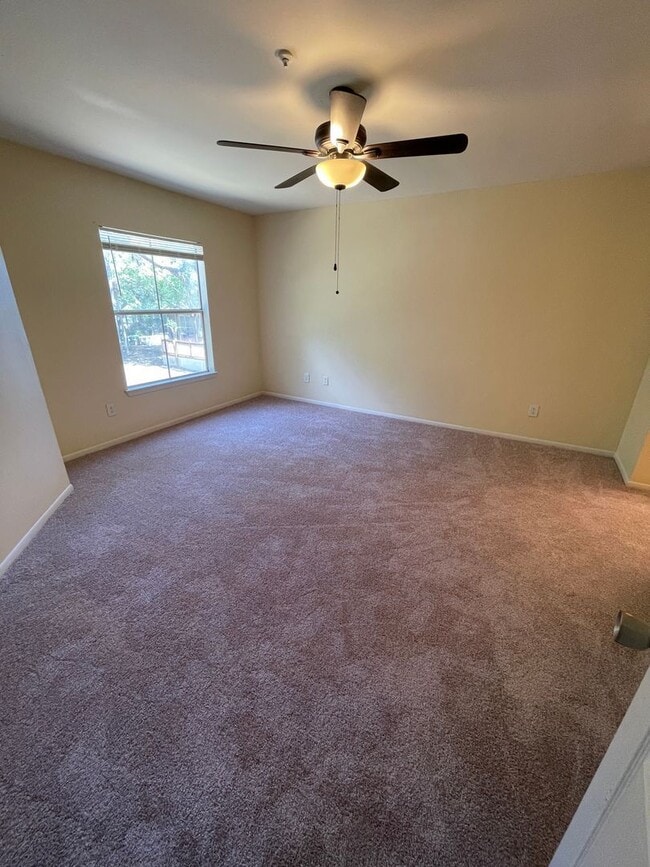 Building Photo - 482 N Pin Oak Pl