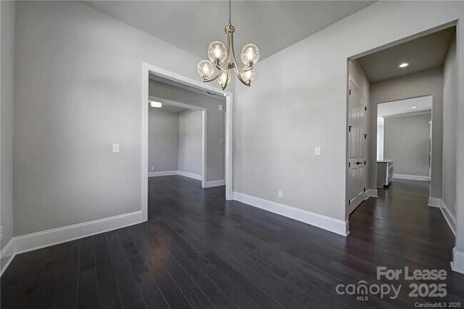 Building Photo - 2603 Bridle Brook Way