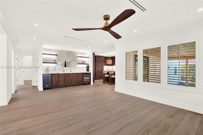 Building Photo - 600 San Antonio Ave