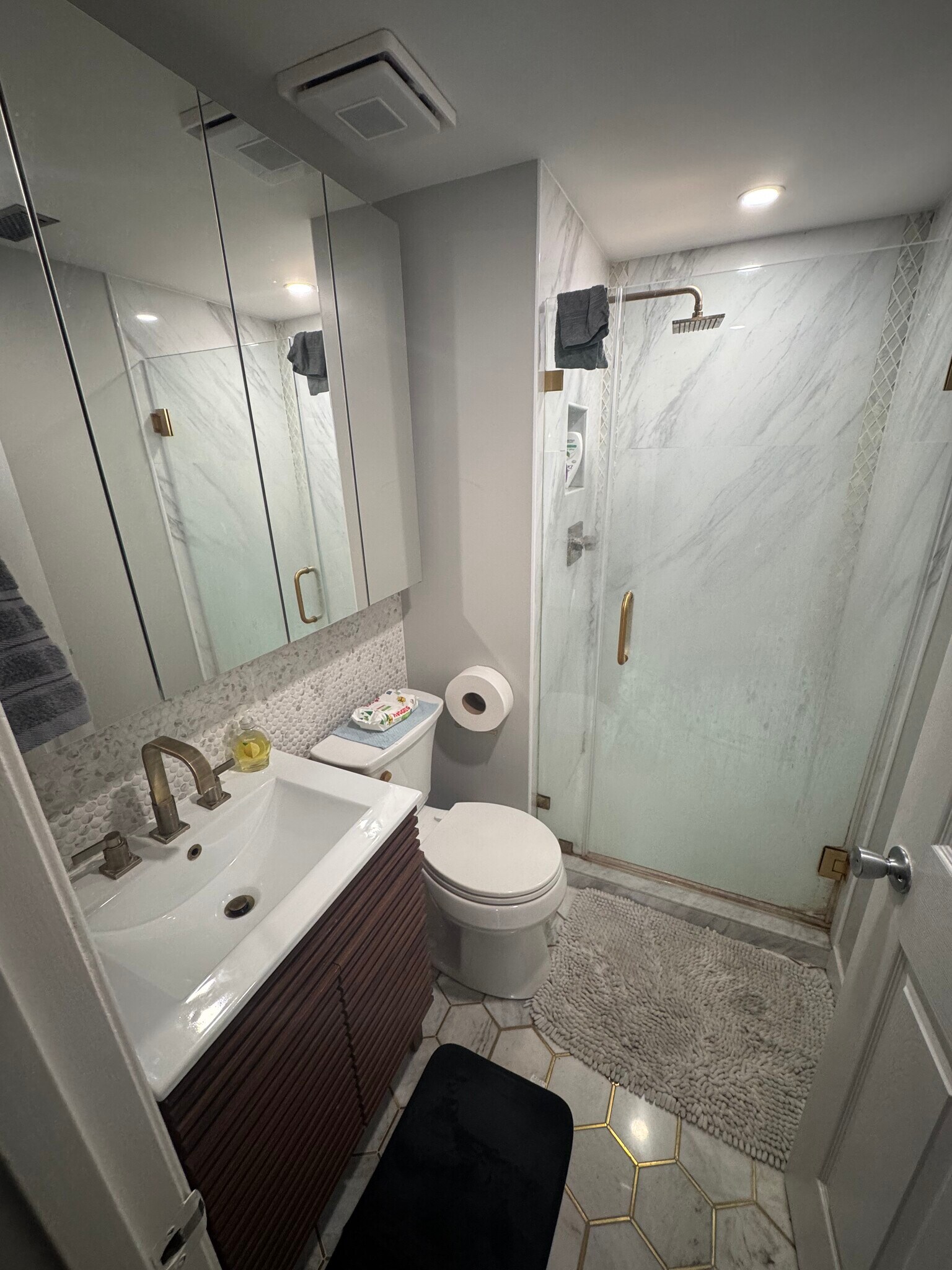 Bathroom - 2609 Douglass Rd SE