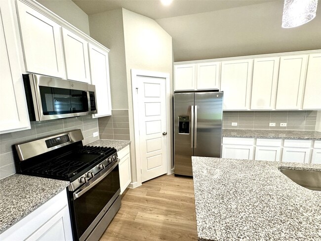 Building Photo - 8615 Jetty Glen Dr