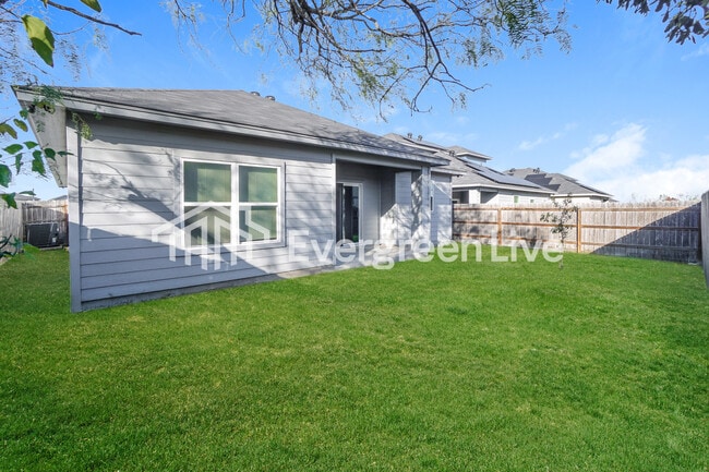 Building Photo - 1226 El Porvenir Dr