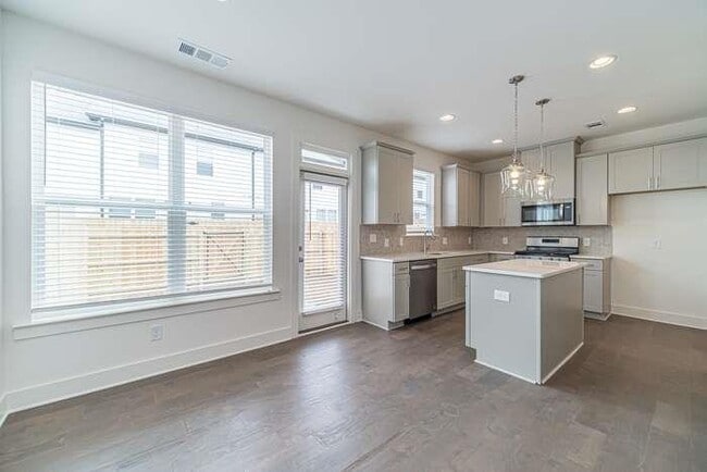 Building Photo - 56 Garrison Dr