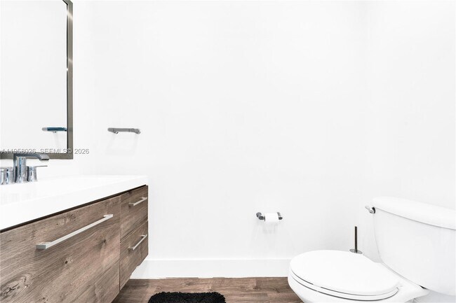 Building Photo - 92 SW 3rd St