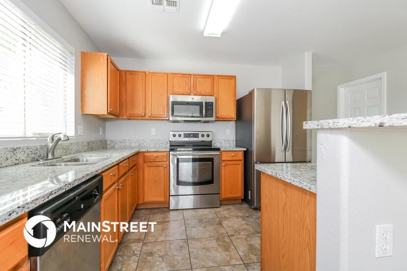 Building Photo - 16450 N Naegel Dr