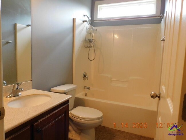 Building Photo - 110 Downshire Way