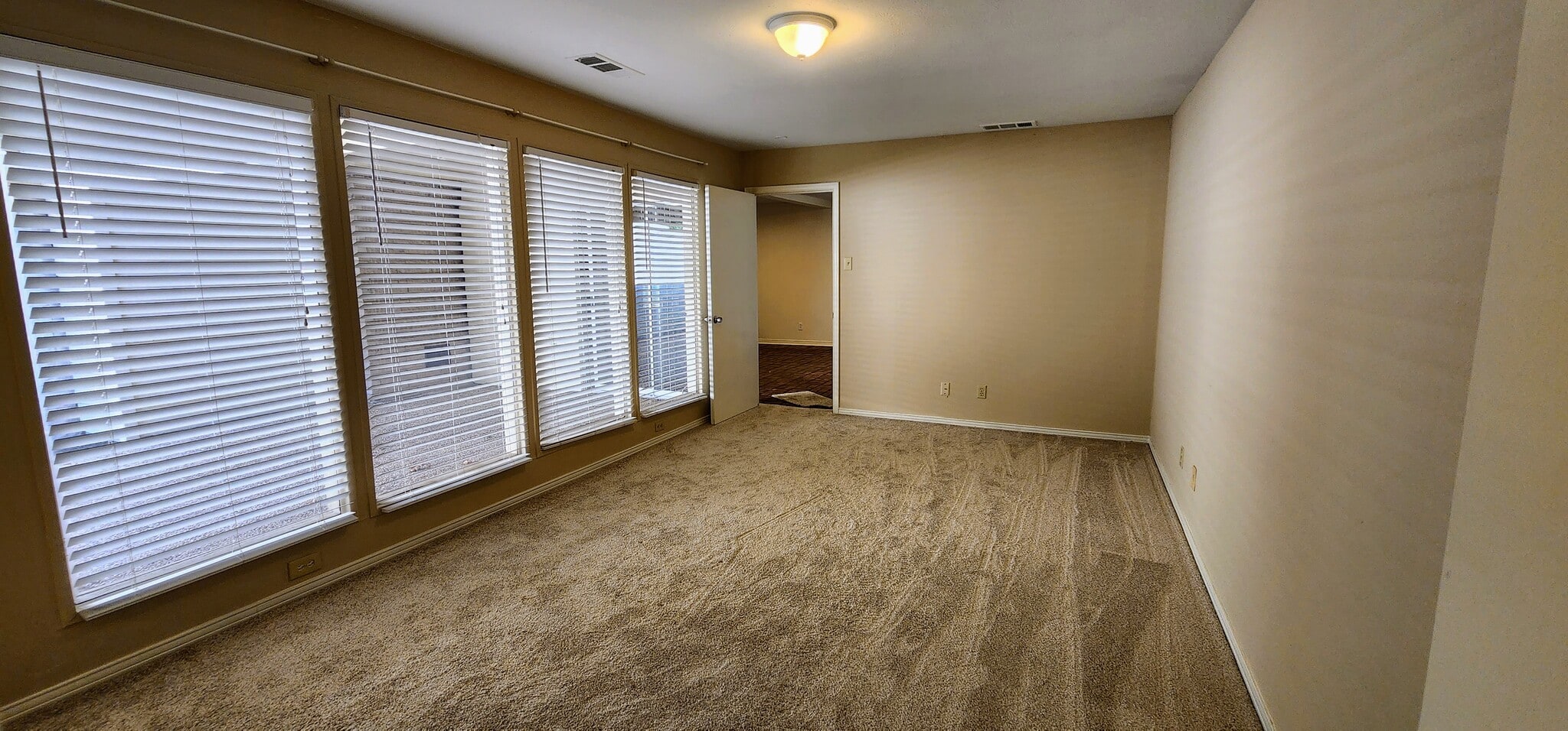 Building Photo - 7737 Village Trail Dr