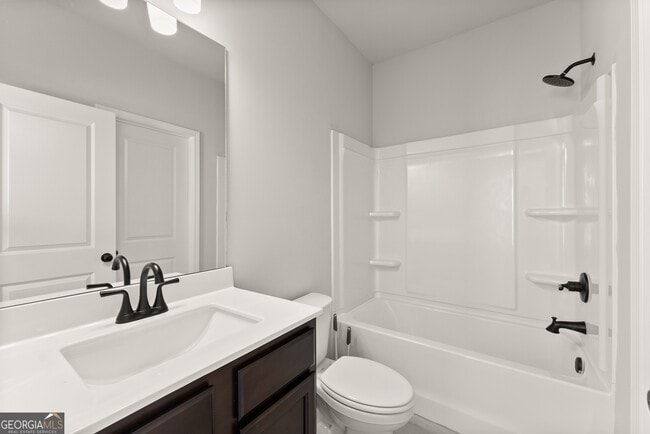 Building Photo - 4656 Silver Oak Dr SW
