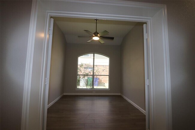 Building Photo - 1309 Wide Antler Cove