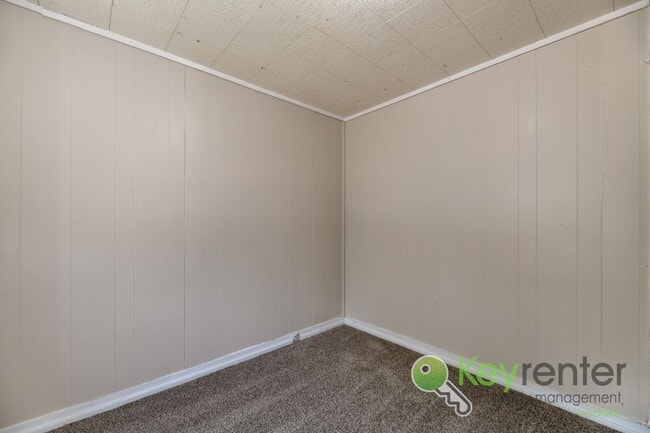 Building Photo - 4301 E Whitney Ln